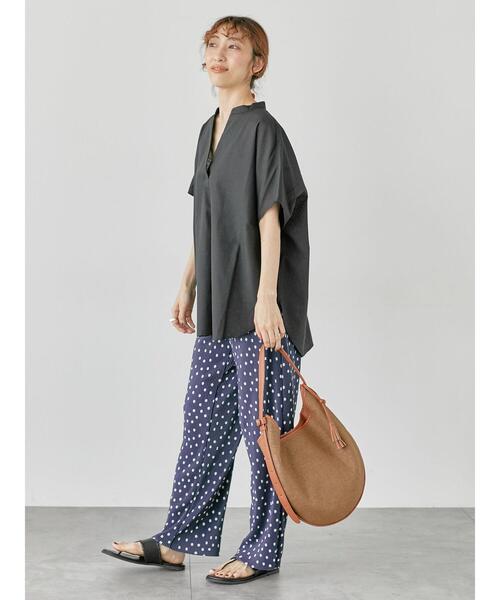 Lugnoncure（ルノンキュール）の「【イージーケア】ドルマンスキッパーブラウス（シャツ/ブラウス・レディース・ブラック/ホワイト/オフホワイト/キナリ・F）」の11枚目の写真