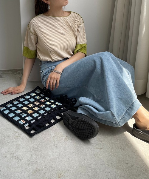 210nouve(トゥージュヌーブ)の「袖 配色 プリーツ ボートネック トップス(Tシャツ/カットソー・レディース・ブラック/アイボリー/ベージュ/グレー・FREE)」の12枚目の写真