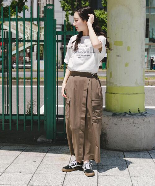 ITEMS URBANRESEARCH(アイテムズ アーバンリサーチ)の「ロゴ刺繍半袖Tシャツ(Tシャツ/カットソー・レディース・ホワイト/モカ/チャコールグレー・FREE)」の7枚目の写真