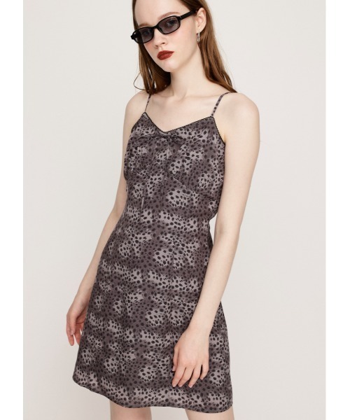 SLY(スライ)の「LEOPARD SHORT CAMI OP レオパード ショート キャミワンピース(ワンピース・レディース・ブラウン系その他2/ブラック系その他2・FREE)」の2枚目の写真