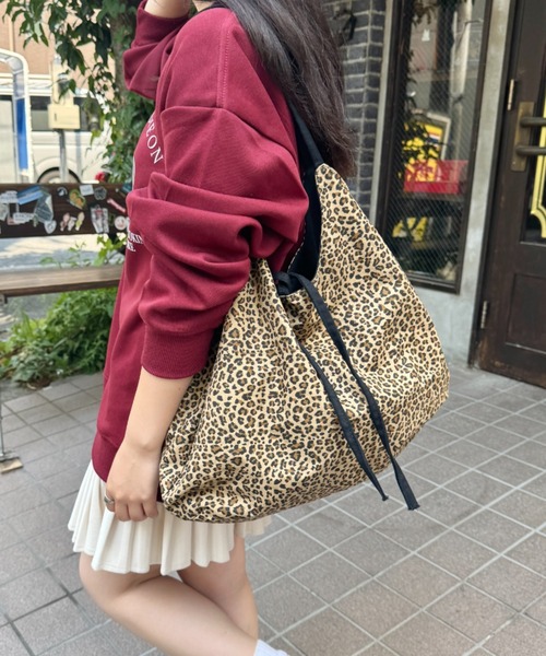 SOLLON.(ソルロン)の「【大容量】レオパード×カラートートバッグ(トートバッグ・レディース・ピンク/ブラック/ライトブルー/イエロー・FREE)」の2枚目の写真