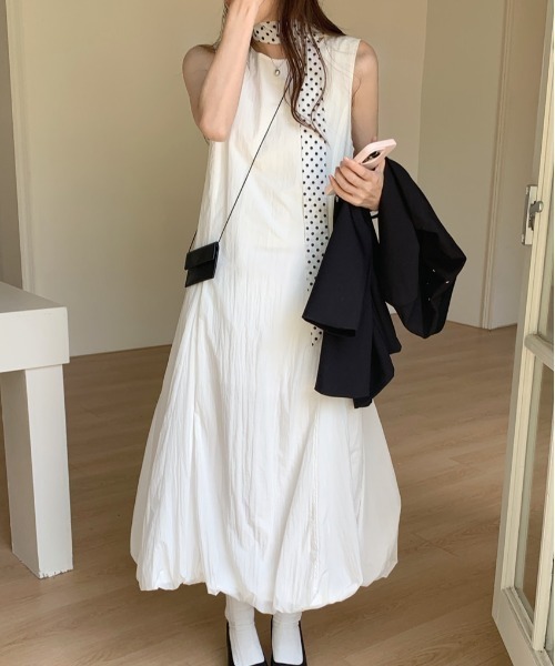 FREE STYLISTS(フリー スタイリスト)の「YUGA_YGMC Sleeveless balloon hem dress(ワンピース・レディース・ブラック/ライトグレー/ホワイト・FREE)」の2枚目の写真