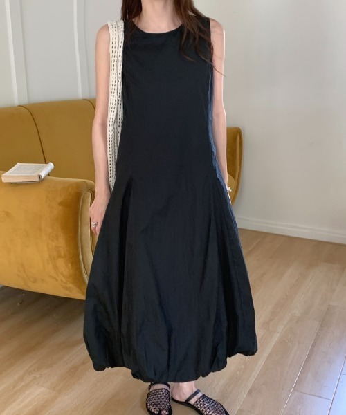 FREE STYLISTS(フリー スタイリスト)の「YUGA_YGMC Sleeveless balloon hem dress(ワンピース・レディース・ブラック/ライトグレー/ホワイト・FREE)」の17枚目の写真