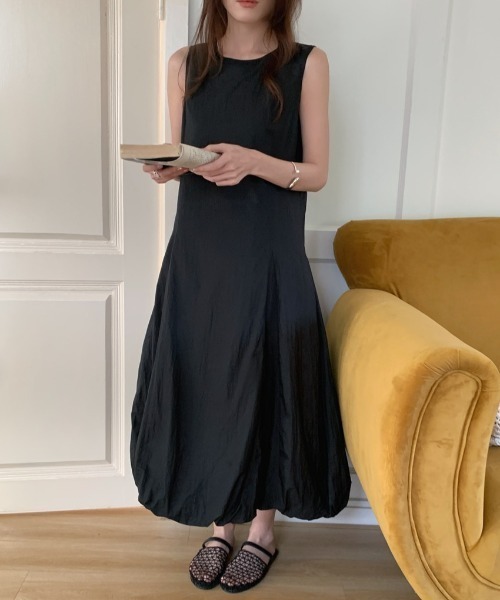 FREE STYLISTS(フリー スタイリスト)の「YUGA_YGMC Sleeveless balloon hem dress(ワンピース・レディース・ブラック/ライトグレー/ホワイト・FREE)」の19枚目の写真