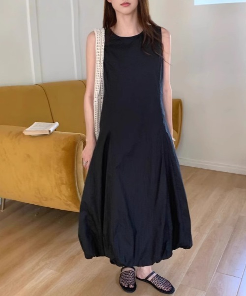 FREE STYLISTS(フリー スタイリスト)の「YUGA_YGMC Sleeveless balloon hem dress(ワンピース・レディース・ブラック/ライトグレー/ホワイト・FREE)」の18枚目の写真
