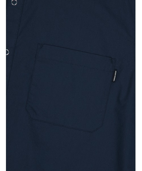 YESEYESEE（イエスアイシー）の「Pinnacle S/S Shirt（シャツ/ブラウス・メンズ・グレー/ネイビー・M/L/XL/S）」の15枚目の写真