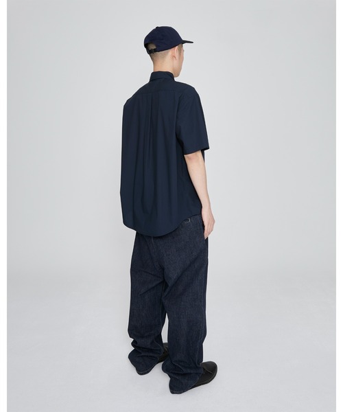 YESEYESEE（イエスアイシー）の「Pinnacle S/S Shirt（シャツ/ブラウス・メンズ・グレー/ネイビー・M/L/XL/S）」の17枚目の写真