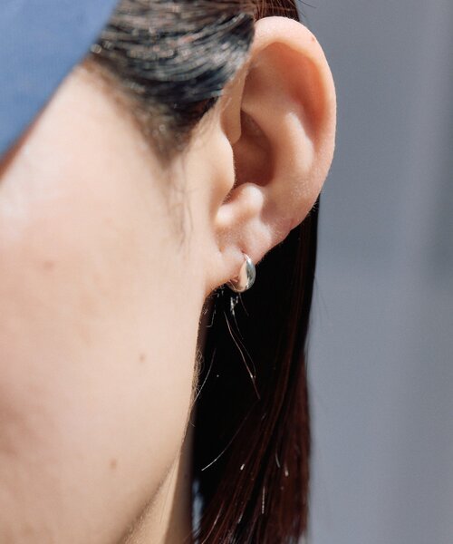 ear PAPILLONNER（イアパピヨネ）の「《スターリングシルバー使用》ミニカゴピアス（ピアス（両耳用）・レディース・シルバー系その他4/ゴールド系その他6・FREE）」の5枚目の写真