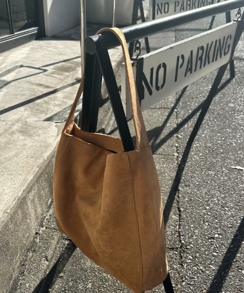 ipugo（イプゴ）の「ipugo ムートンBIGトートバッグ（トートバッグ・レディース・ブラック/キャメル・FREE）」の10枚目の写真