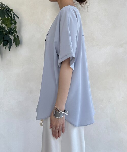 DouDou(ドゥドゥ)の「ドルマンジョーゼットロゴTEE(Tシャツ/カットソー・レディース・グレー/オフホワイト/ブラック・FREE)」の12枚目の写真