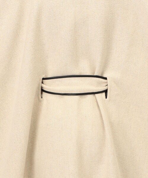 TOMORROWLAND （トゥモローランド）の「Johnstons of Elgin CAPE コート（その他アウター・レディース・ライトベージュ・FREE）」の11枚目の写真