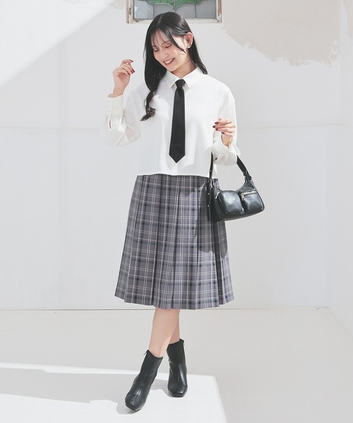 Honeys(ハニーズ)の「ネクタイ付シャツ(シャツ/ブラウス・レディース・ホワイト/グレー系その他/ブラック×ホワイト/ブルー系その他3・L/M/S)」の6枚目の写真