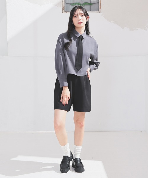 Honeys(ハニーズ)の「ネクタイ付シャツ(シャツ/ブラウス・レディース・ホワイト/グレー系その他/ブラック×ホワイト/ブルー系その他3・L/M/S)」の18枚目の写真