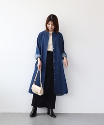 blanc basque（ブランバスク）の「パールボタン ダンガリーデニムワンピース（ワンピース）」