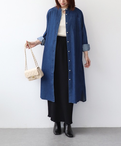 blanc basque（ブランバスク）の「パールボタン ダンガリーデニムワンピース（ワンピース・レディース・ブラック/インディゴブルー/ブルー・38）」の4枚目の写真