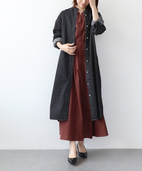 blanc basque（ブランバスク）の「パールボタン ダンガリーデニムワンピース（ワンピース・レディース・ブラック/インディゴブルー/ブルー・38）」の8枚目の写真