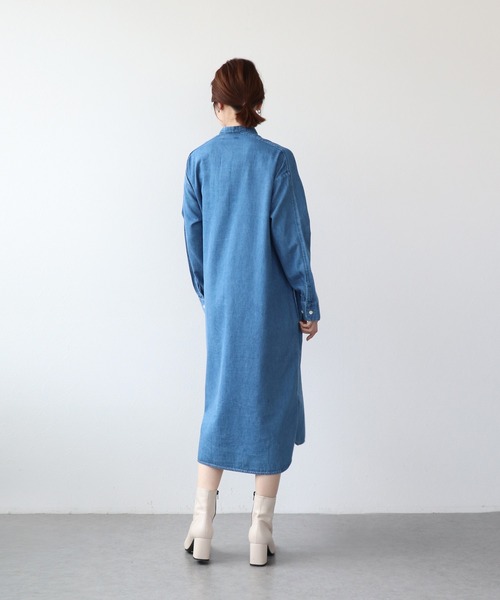 blanc basque（ブランバスク）の「パールボタン ダンガリーデニムワンピース（ワンピース・レディース・ブラック/インディゴブルー/ブルー・38）」の13枚目の写真