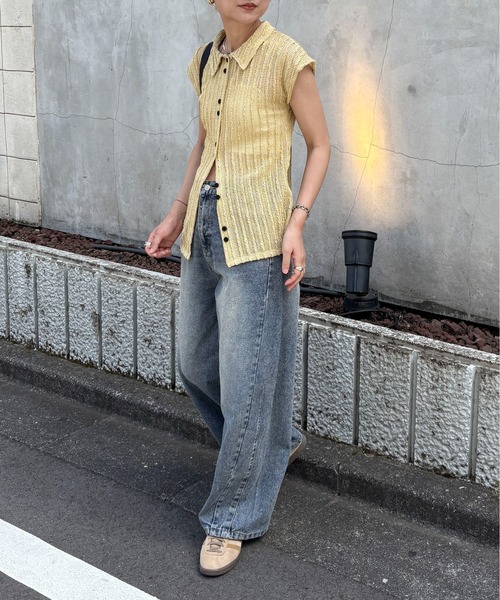 feepur(フェピュール)の「バレルレッグデニムパンツ(デニムパンツ・レディース・サックスブルー/ブラック・LARGE/MEDIUM/SMALL)」の4枚目の写真