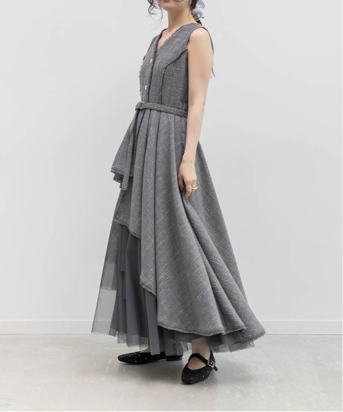 RANDA(ランダ)の「ベルトデザインフラットシューズ(パンプス・レディース・ブラック/アイボリー/グレー・S/M/L/LL)」の4枚目の写真