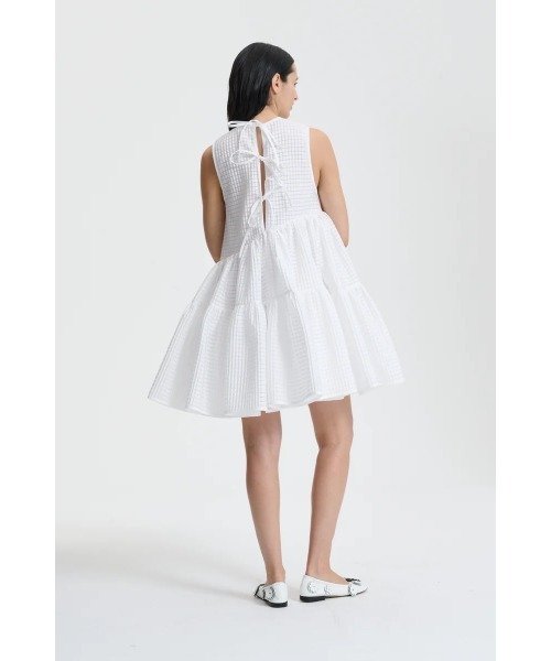 CECILIE BAHNSEN（セシリー バンセン）の「SHORT SLEEVELESS DRESS WITH VOLUMINOUS TIER SKIRT（ドレス・レディース・ホワイト・6）」の3枚目の写真