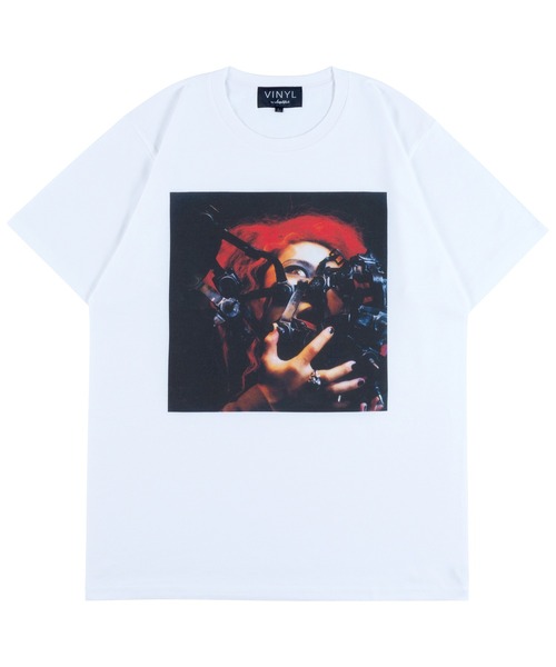 MEDICOM TOY(メディコムトイ)の「VINYL by Amplifier “hide” TEE "HIDE YOUR FACE"(Tシャツ/カットソー・メンズ・ホワイト/ブラック・X-LARGE/LARGE/MEDIUM/SMALL)」の2枚目の写真