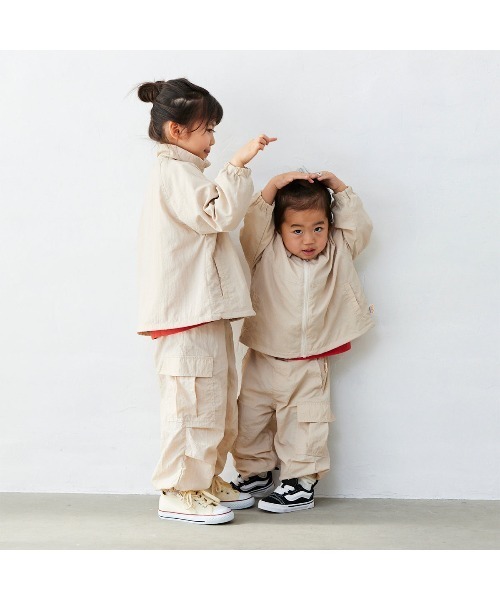 Fluffy BROTHERS（フラッフィーブラザーズ）の「カーゴパンツ（カーゴパンツ・キッズ・ベージュ/ブラック・80/130/140/90/100/110/120）」の4枚目の写真