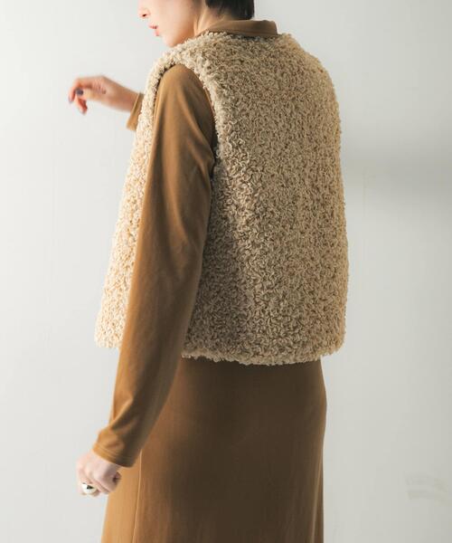 25AW現行 アーバンリサーチ ECOPEL カーリーファーベスト アイボリー セール】ECOPELカーリーファーベスト（ベスト）｜URBAN RESEARCH