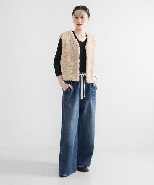 URBAN RESEARCH（アーバンリサーチ）の「ECOPELカーリーファーベスト（ベスト・レディース・アイボリー/ダークブラウン・FREE）」の9枚目の写真