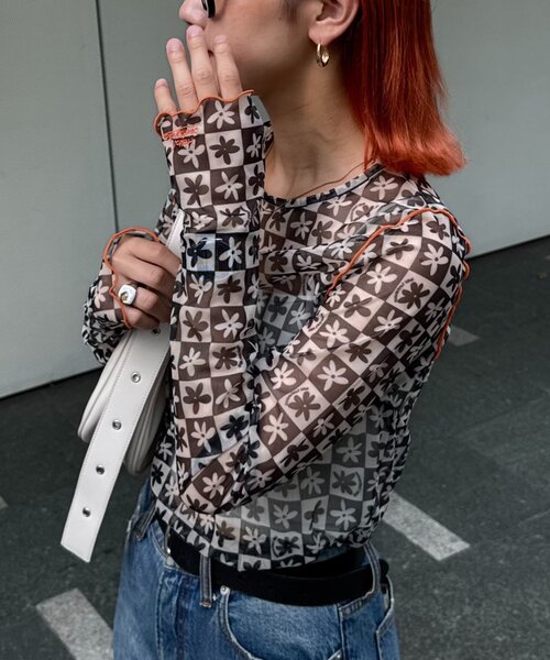 HELLO.SANFRANCISCO（ハローサンフランシスコ）の「【HELLO.SANFRANCISCO/ハローサンフランシスコ】アソートーシアートップス（Tシャツ/カットソー・レディース・グリーン/レッド/ブラック/サックスブルー/オレンジ/オレンジ系その他/ブラック系その他・ONE SIZE）」の2枚目の写真