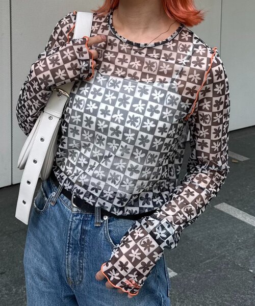 HELLO.SANFRANCISCO（ハローサンフランシスコ）の「【HELLO.SANFRANCISCO/ハローサンフランシスコ】アソートーシアートップス（Tシャツ/カットソー・レディース・グリーン/レッド/ブラック/サックスブルー/オレンジ/オレンジ系その他/ブラック系その他・ONE SIZE）」の9枚目の写真