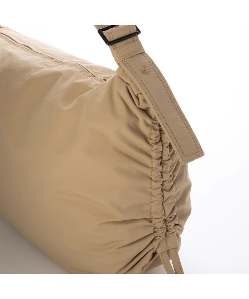 Mode et Jacomo（モードエジャコモ）の「【LE VERNIS】 トートバッグ（トートバッグ・レディース・ダークブラウン/ブラック/ベージュ/グレー・FREE）」の9枚目の写真