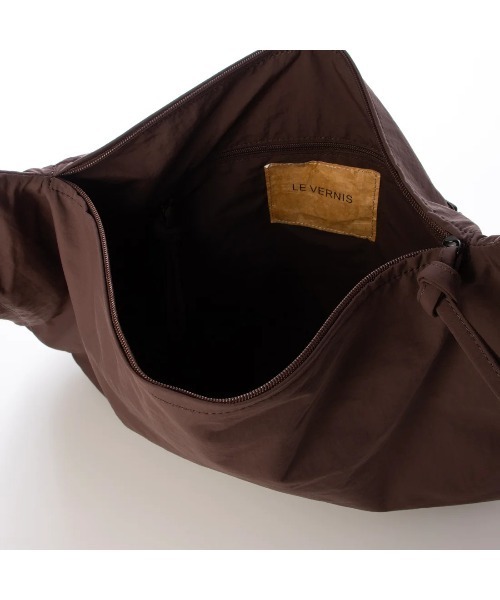 Mode et Jacomo（モードエジャコモ）の「【LE VERNIS】 トートバッグ（トートバッグ・レディース・ダークブラウン/ブラック/ベージュ/グレー・FREE）」の14枚目の写真