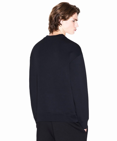 ARMANI EXCHANGE(アルマーニエクスチェンジ)の「【A|X アルマーニ エクスチェンジ】エンボススクエアロゴ スウェットプルオーバー(スウェット・メンズ・ブラック・LARGE/MEDIUM/SMALL/X-LARGE/X-SMALL)」の4枚目の写真