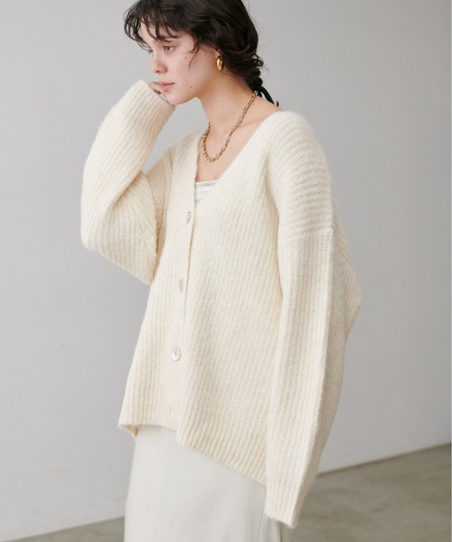LARUTA（ラルータ）の「【LARUTA】シャギー片畦Vネックニットカーディガン（カーディガン/ボレロ・レディース・モカ/ミント/サックスブルー/アイボリー/チャコールグレー・FREE）」の7枚目の写真