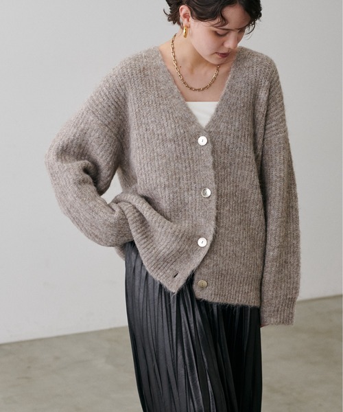 LARUTA（ラルータ）の「【LARUTA】シャギー片畦Vネックニットカーディガン（カーディガン/ボレロ・レディース・モカ/ミント/サックスブルー/アイボリー/チャコールグレー・FREE）」の18枚目の写真