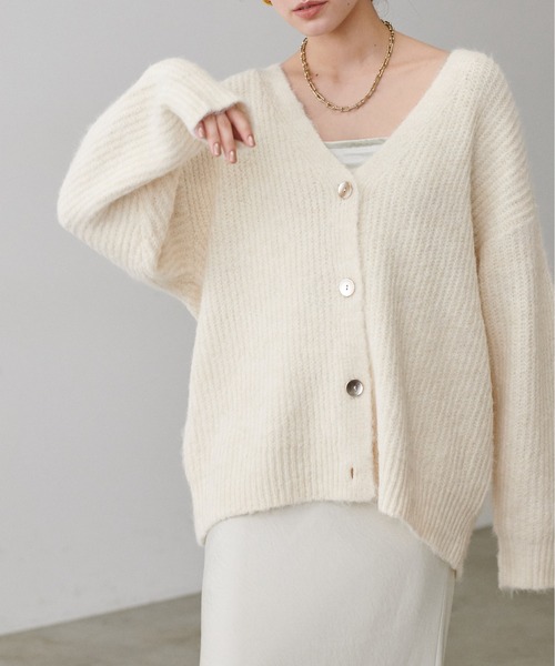LARUTA（ラルータ）の「【LARUTA】シャギー片畦Vネックニットカーディガン（カーディガン/ボレロ・レディース・モカ/ミント/サックスブルー/アイボリー/チャコールグレー・FREE）」の6枚目の写真