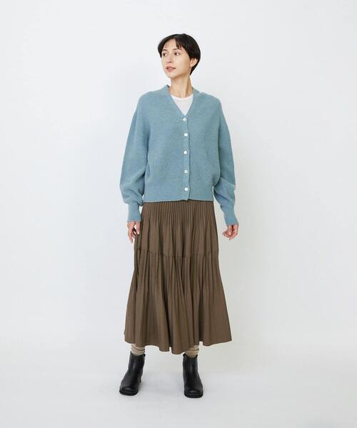LOISIR(ロワズィール)の「ラムウール片畦ショートカーディガン(カーディガン/ボレロ・レディース・ブラウン系その他/サックスブルー/モカ・FREE)」の17枚目の写真