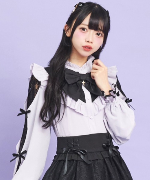 袖スリットレースヨークブラウス