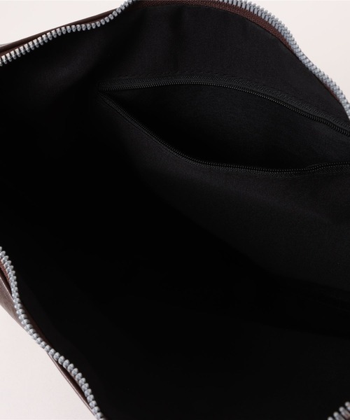 apres jour mignon(アプレジュールミニョン)の「【apresjour mignon×ARIAZ】バックルショルダーバッグ(ショルダーバッグ・レディース・ブラック/ダークブラウン・ONESIZE)」の4枚目の写真