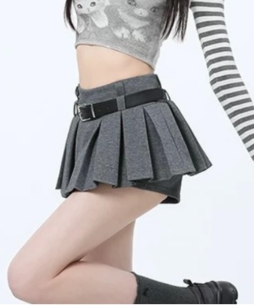 LADY LIKE（レディライク）の「ベルト付きボックスプリーツミニスカート（スカート・レディース・グレー/ブラック・M/S/L）」の3枚目の写真