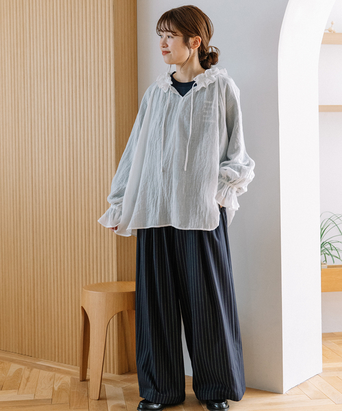 POU DOU DOU（プードゥドゥ）の「ダブルフリルカラーブラウス（シャツ/ブラウス・レディース・インディゴブルー/ブラック/オフホワイト・M）」の15枚目の写真