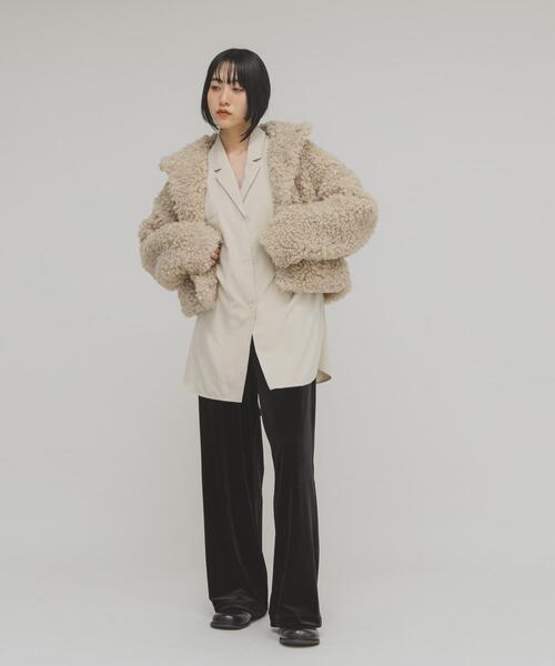 KBF(ケイビーエフ)の「ピーチスキンBIGシャツ(シャツ/ブラウス・レディース・チャコールグレー/アイボリー/グレー系その他・ONE)」の21枚目の写真