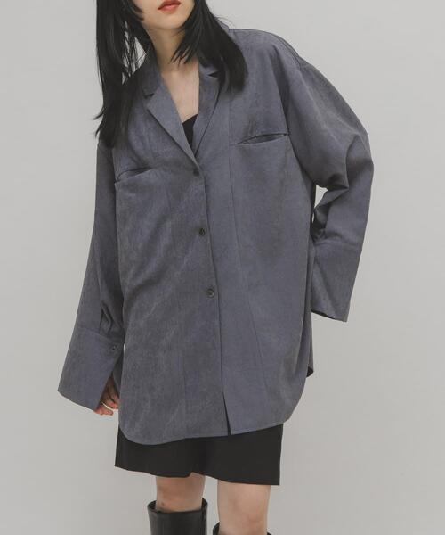 KBF(ケイビーエフ)の「ピーチスキンBIGシャツ(シャツ/ブラウス・レディース・チャコールグレー/アイボリー/グレー系その他・ONE)」の5枚目の写真