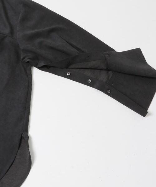 KBF(ケイビーエフ)の「ピーチスキンBIGシャツ(シャツ/ブラウス・レディース・チャコールグレー/アイボリー/グレー系その他・ONE)」の16枚目の写真