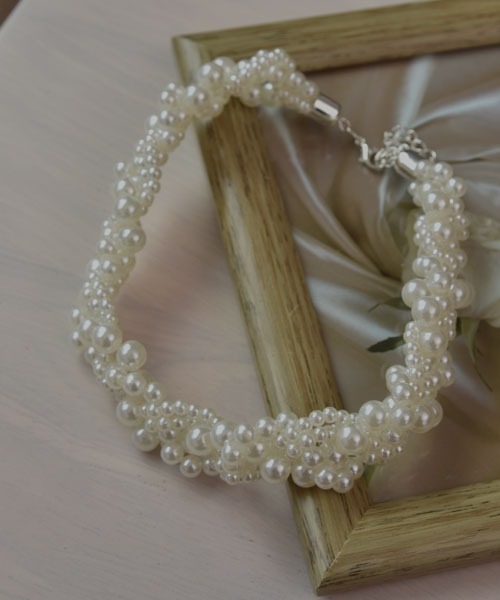 TONE SELECT GOODS（トーンセレクトグッズ）の「【resonance】パール 4連ツイストデザイン ネックレス/チョーカー【オケージョン】（ネックレス・レディース・ホワイト・FREE）」の2枚目の写真