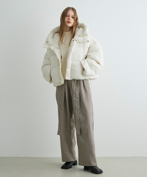 Mirette(ミレット)の「クロップドパファージャケット / Short Puffer Jacket(ダウンジャケット/コート・レディース・ブラウン/ホワイト/ブラック・MEDIUM/SMALL)」の16枚目の写真