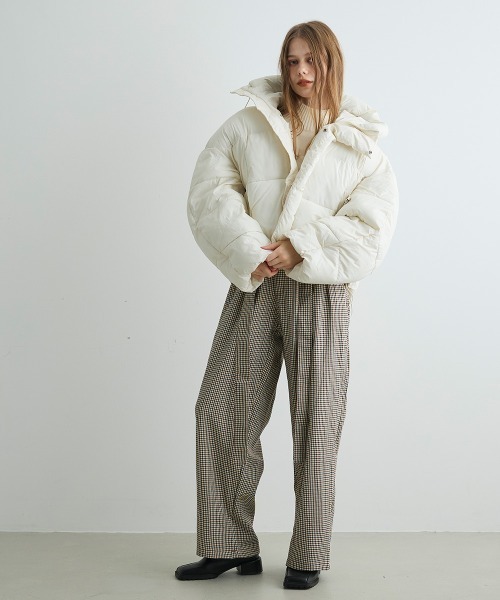 Mirette(ミレット)の「クロップドパファージャケット / Short Puffer Jacket(ダウンジャケット/コート・レディース・ブラウン/ホワイト/ブラック・MEDIUM/SMALL)」の20枚目の写真