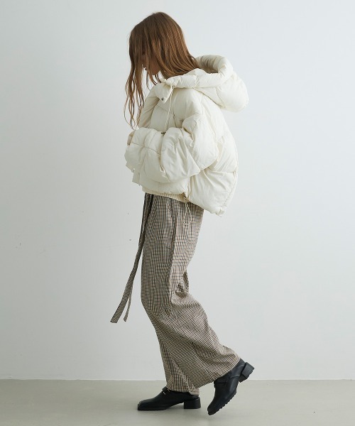 Mirette(ミレット)の「クロップドパファージャケット / Short Puffer Jacket(ダウンジャケット/コート・レディース・ブラウン/ホワイト/ブラック・MEDIUM/SMALL)」の21枚目の写真