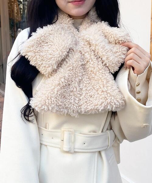 INGNI（イング）の「フワフワリボンティペット（ストール/ショール・レディース・オフホワイト/ベージュ/ブルー系・ONE SIZE）」の2枚目の写真