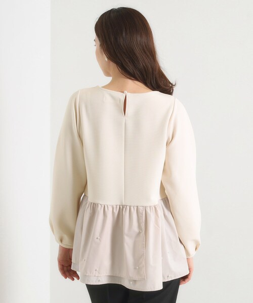 ITS'DEMO（イッツデモ）の「【手洗い可】異素材切替リップルプルオーバー（Tシャツ/カットソー・レディース・ライトグレー/ブラック/ライトベージュ・00）」の17枚目の写真